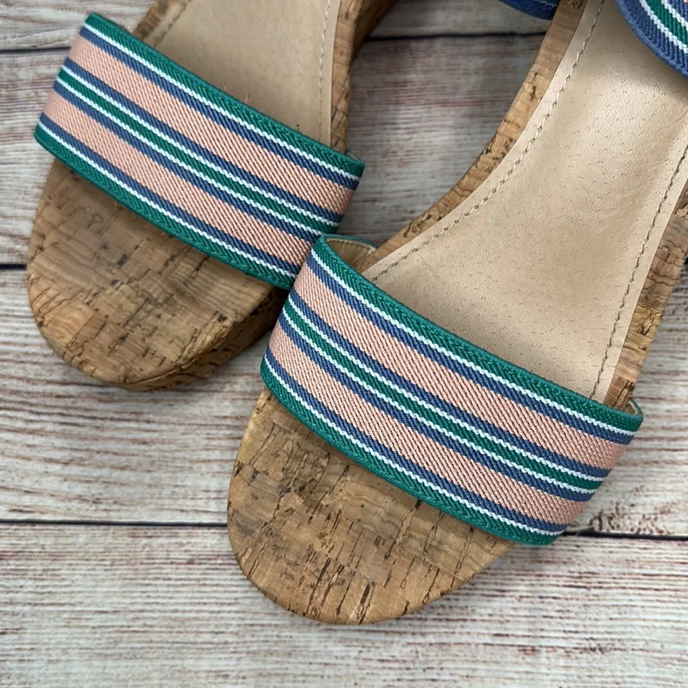 JustFab Stretchy Elastic Straps Blue and Pink Striped Wedges Size 8